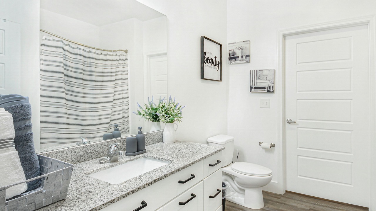 Photo of Bathroom in Castleberry Hill