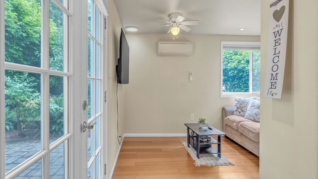 Photo of Livingroom in Southeast Salem