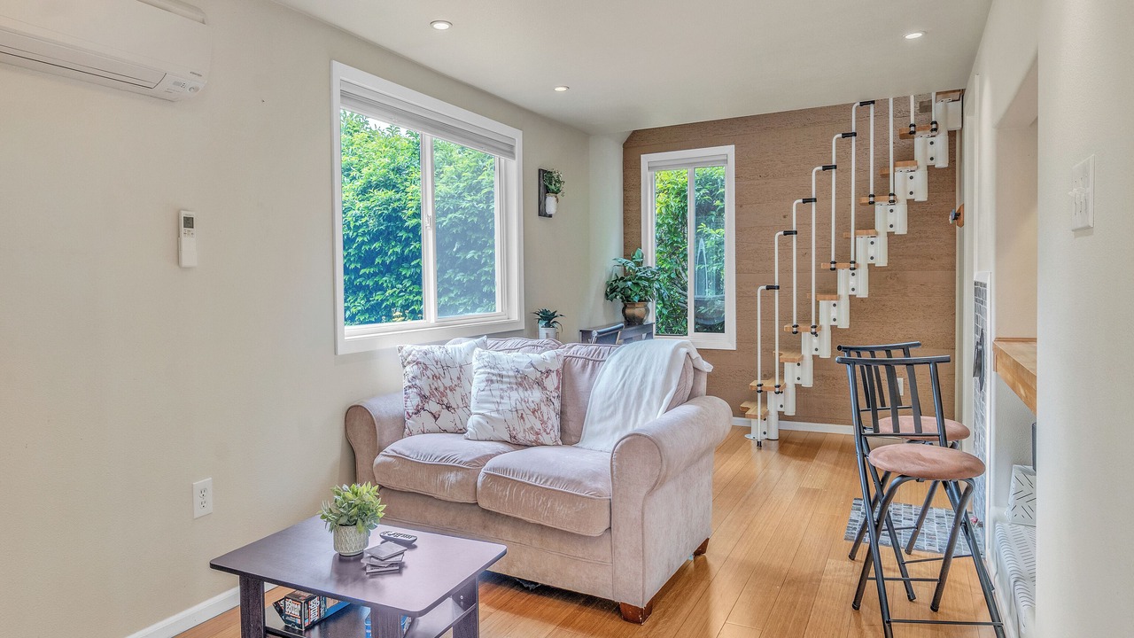 Photo of Livingroom in Southeast Salem