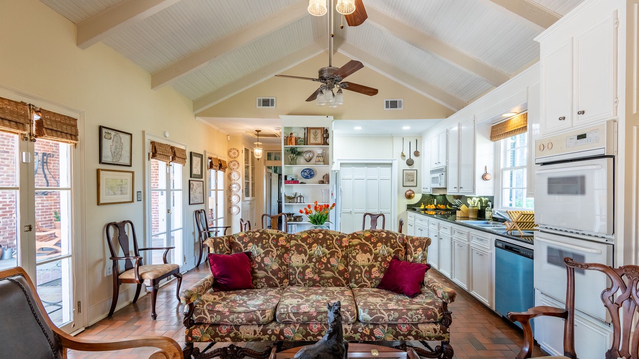 Photo of Livingroom in Natchez