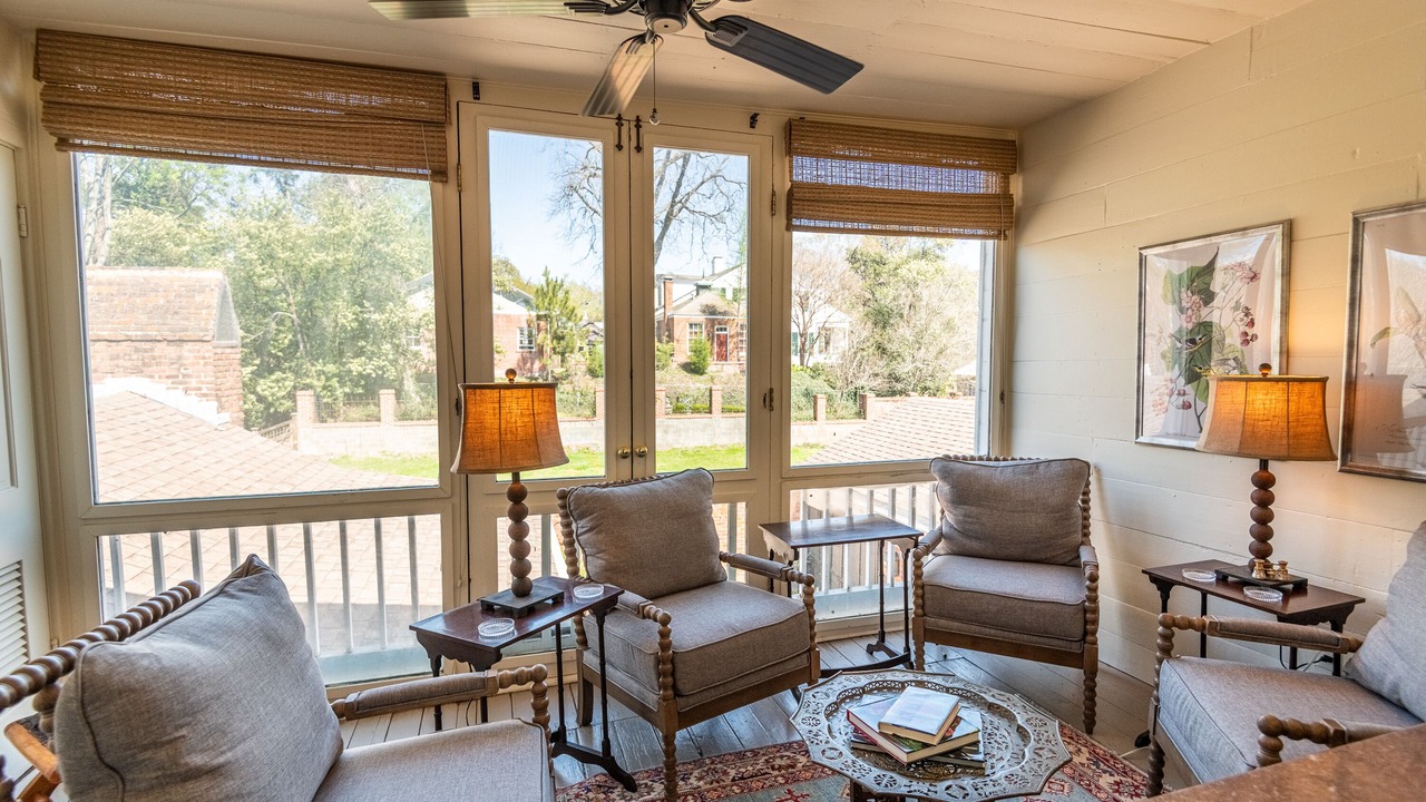 Photo of Livingroom in Natchez