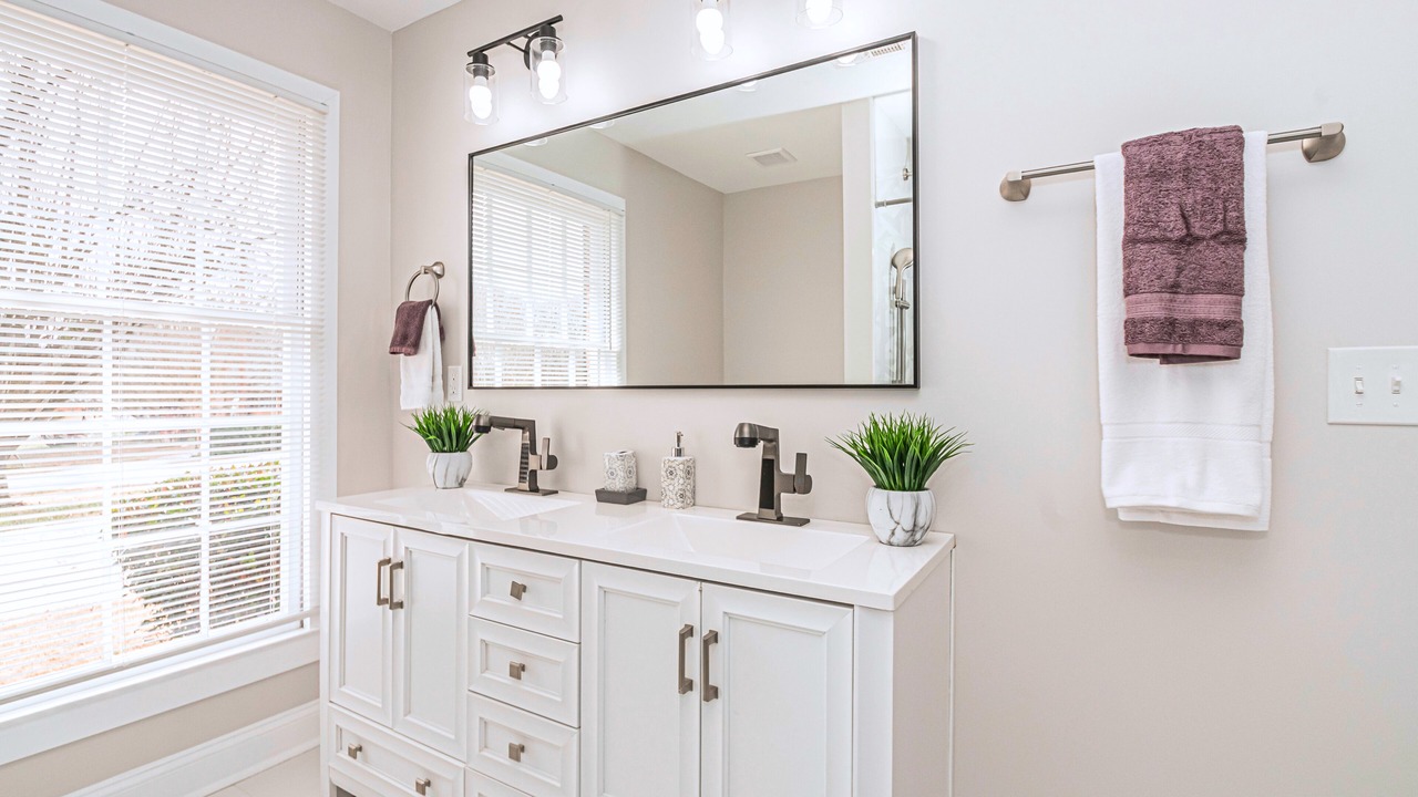 Photo of Bathroom in Mauldin