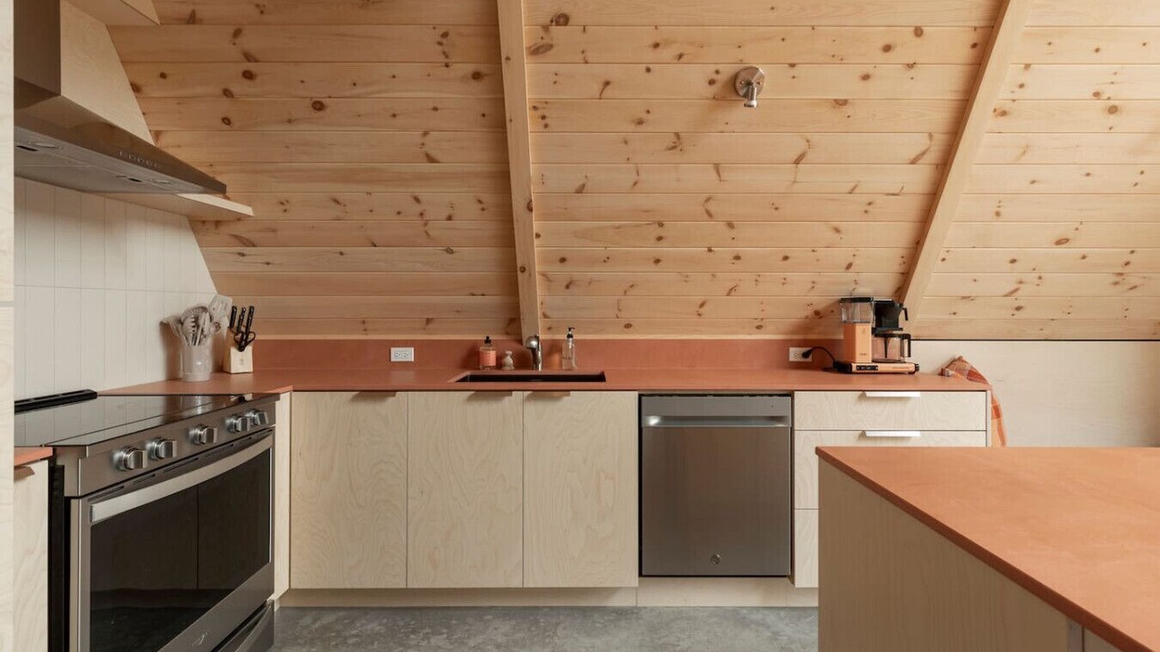 Photo of Kitchen in Ste-Lucie-des-Laurentides
