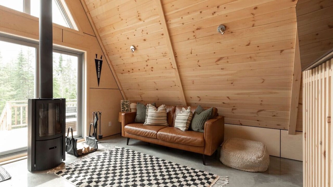 Photo of Livingroom in Ste-Lucie-des-Laurentides