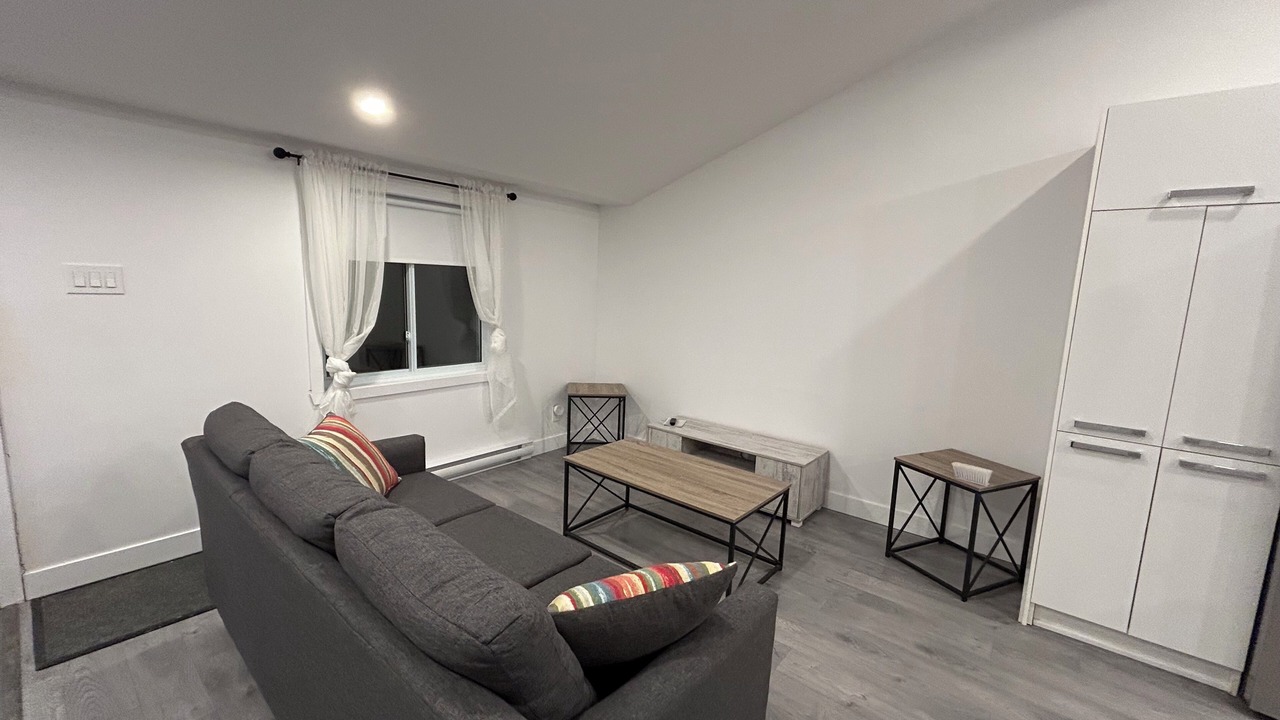 Photo of Livingroom in Sutton