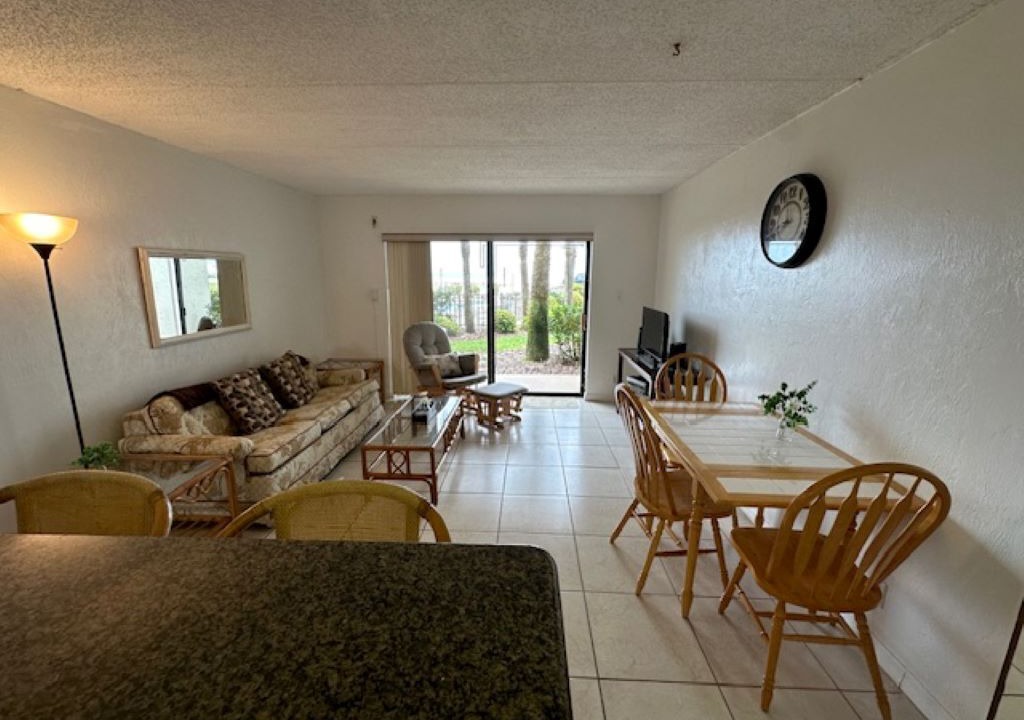 Photo of Livingroom in Ormond-by-the-Sea