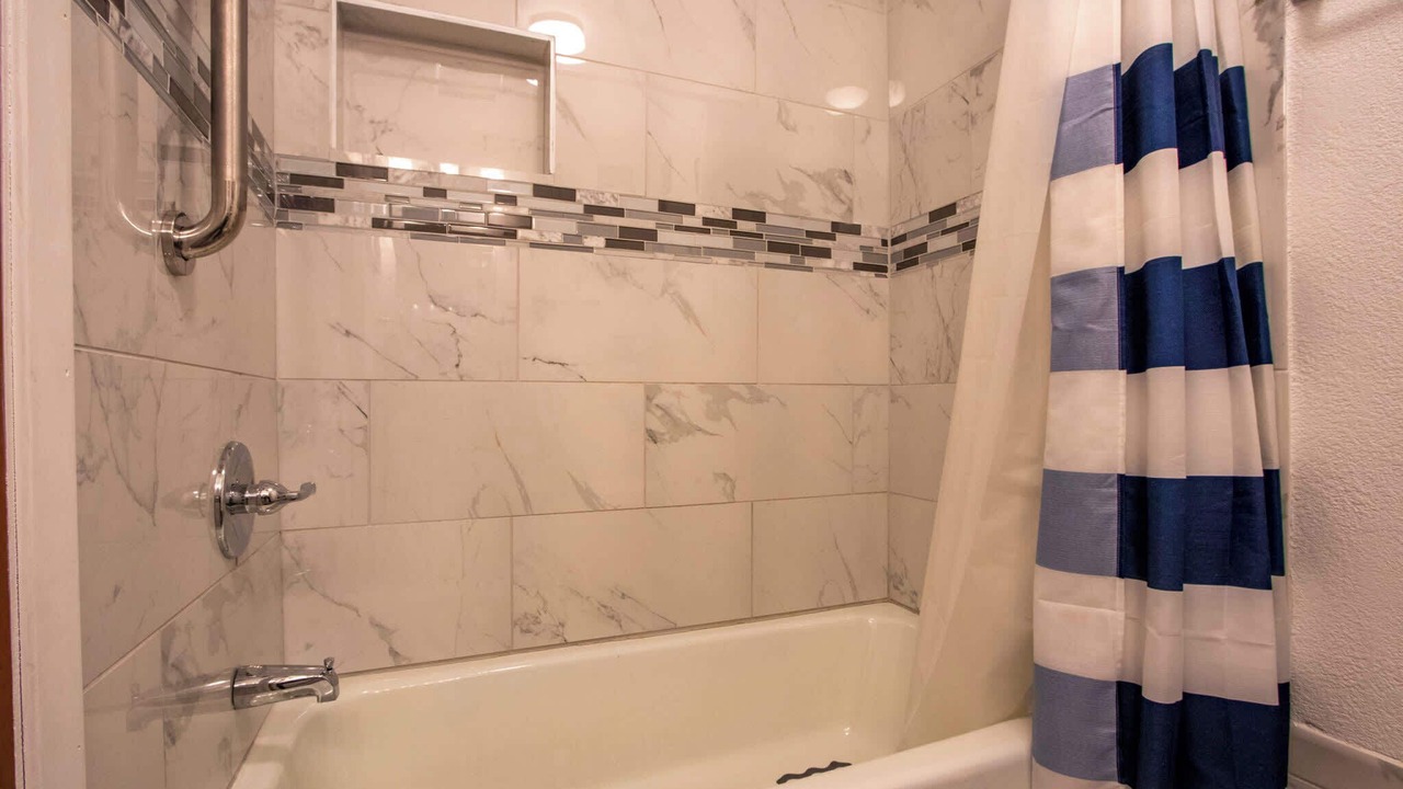 Photo of Bathroom in Alvarado