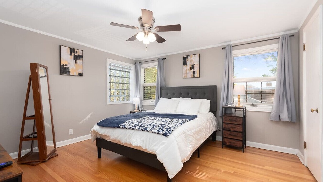 Photo of Bedroom in Oak Park