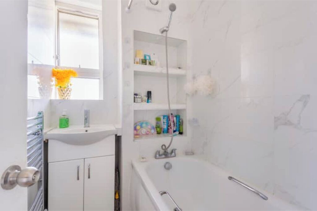 Photo of Bathroom in Faraday