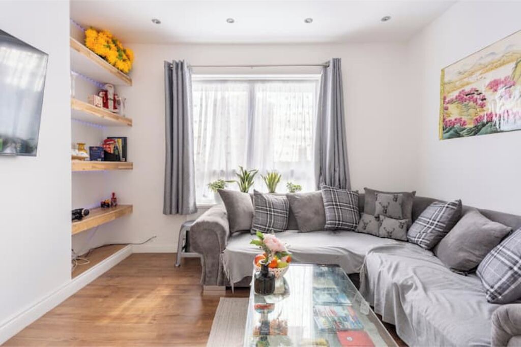 Photo of Livingroom in Faraday