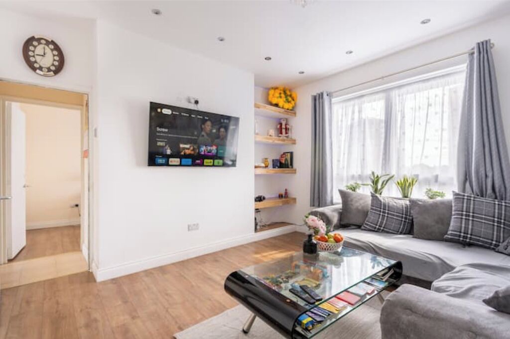 Photo of Livingroom in Faraday