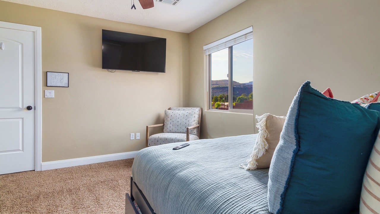 Photo of Bedroom in Hurricane