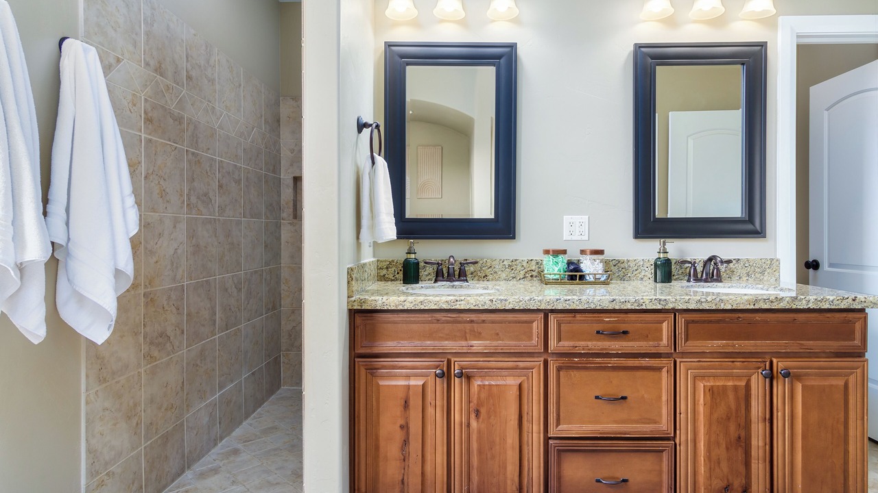 Photo of Bathroom in Hurricane