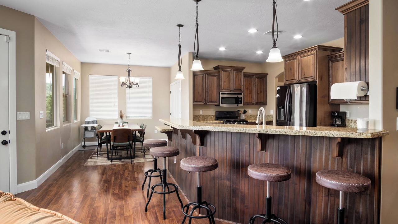 Photo of Kitchen in Hurricane