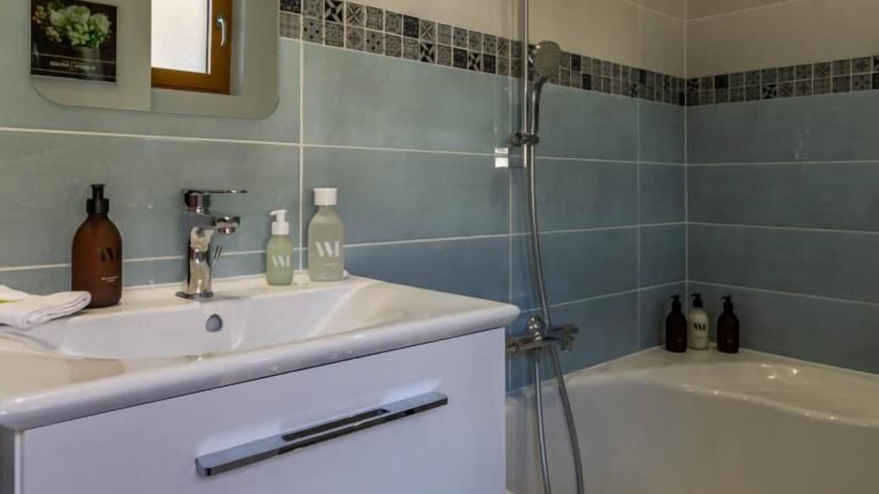 Photo of Bathroom in Cruet