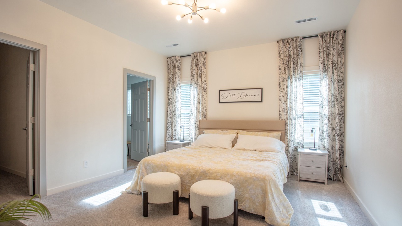 Photo of Bedroom in Midtown