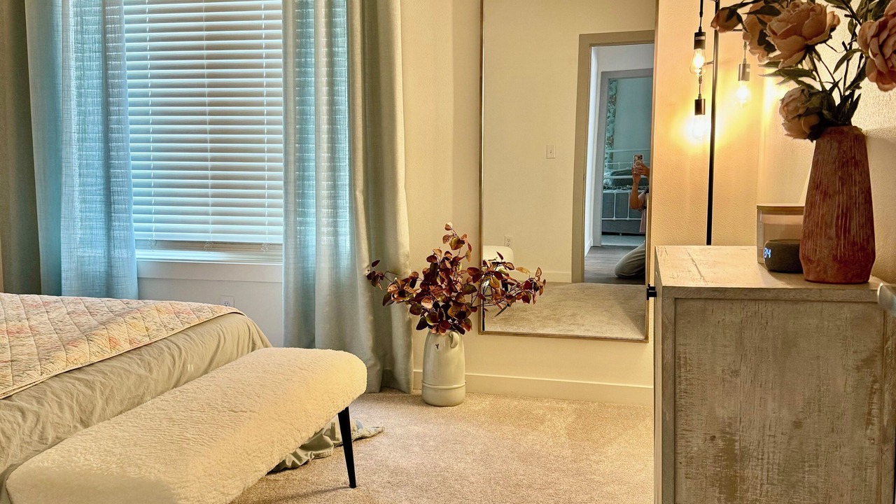 Photo of Bedroom in Midtown