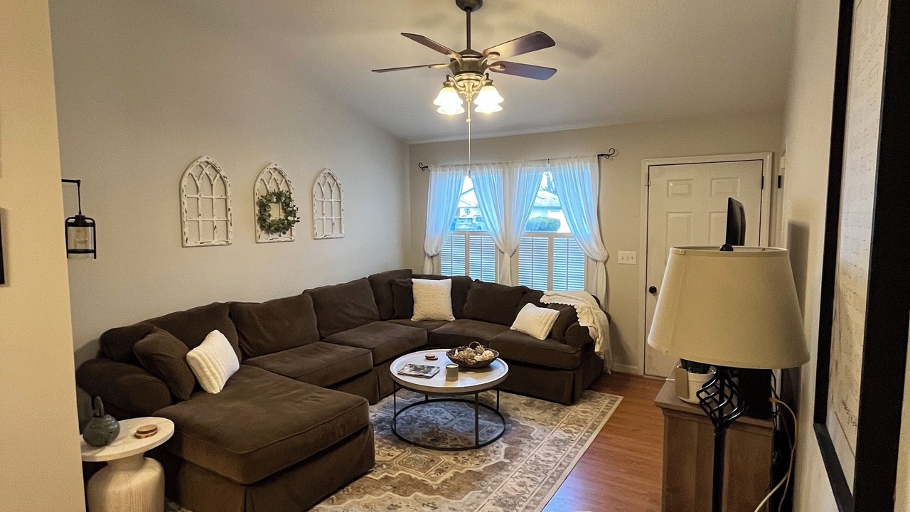 Photo of Livingroom in Alcoa