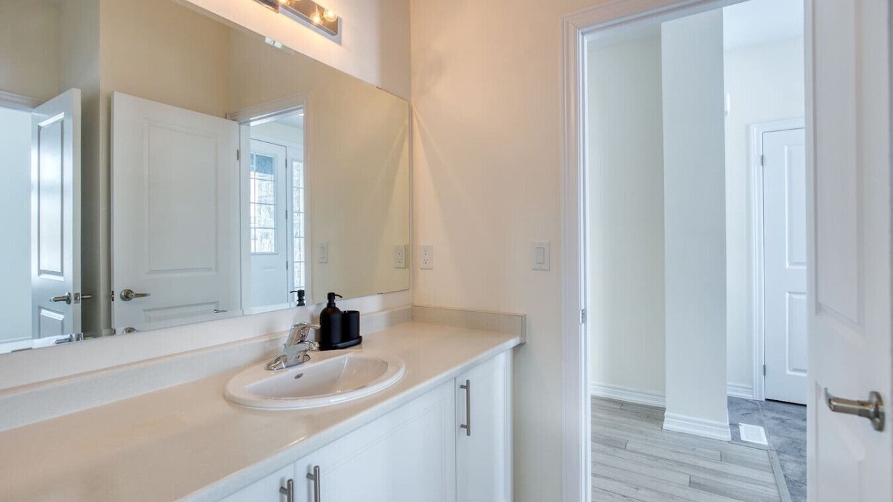 Photo of Bathroom in Carrying Place