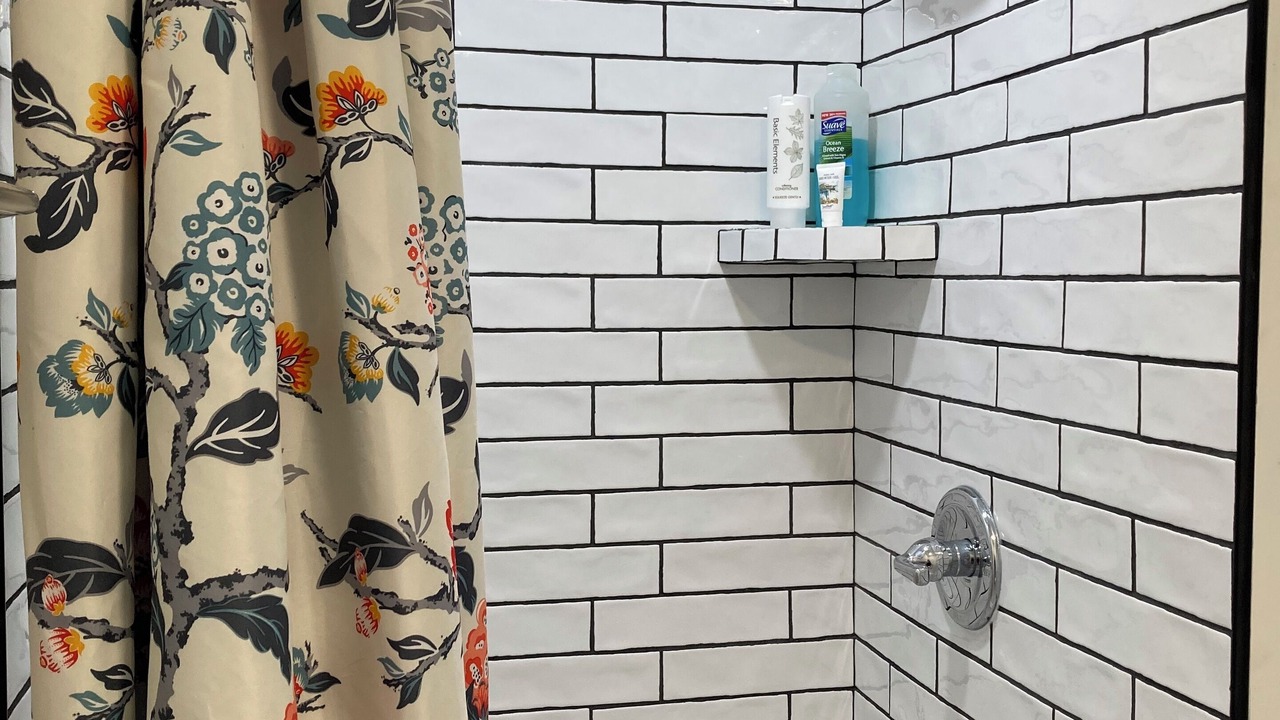 Photo of Bathroom in Tate