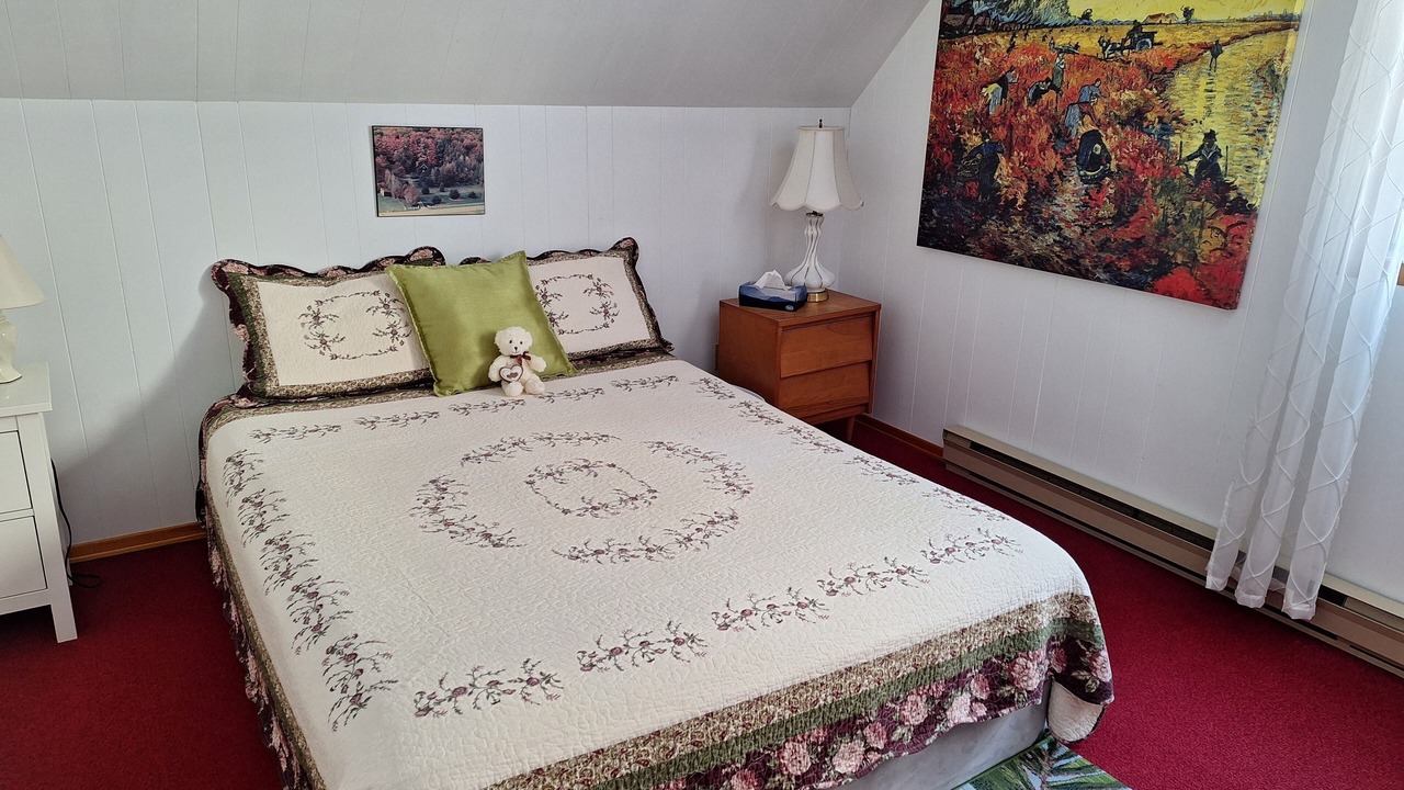 Photo of Bedroom in Saint-Paul-d'Abbotsford