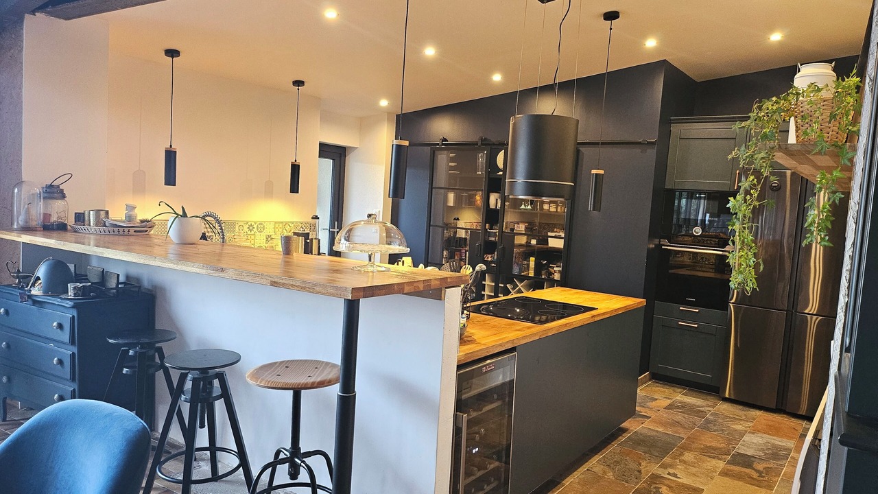Photo of Kitchen in Neuilly-Saint-Front
