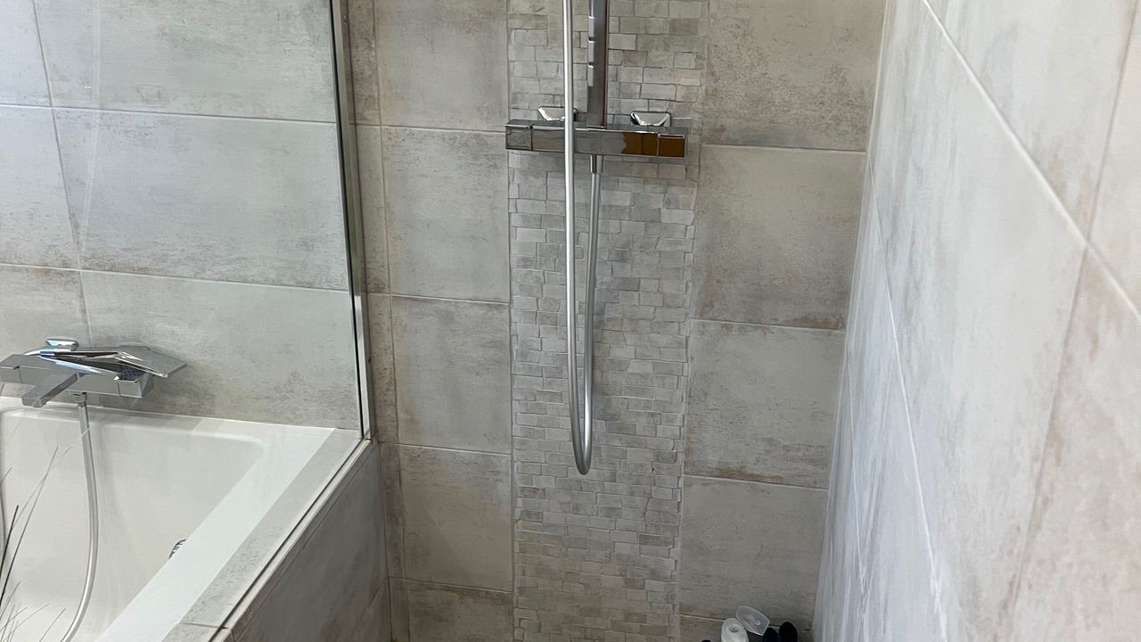 Photo of Bathroom in Les Esterets du Lac