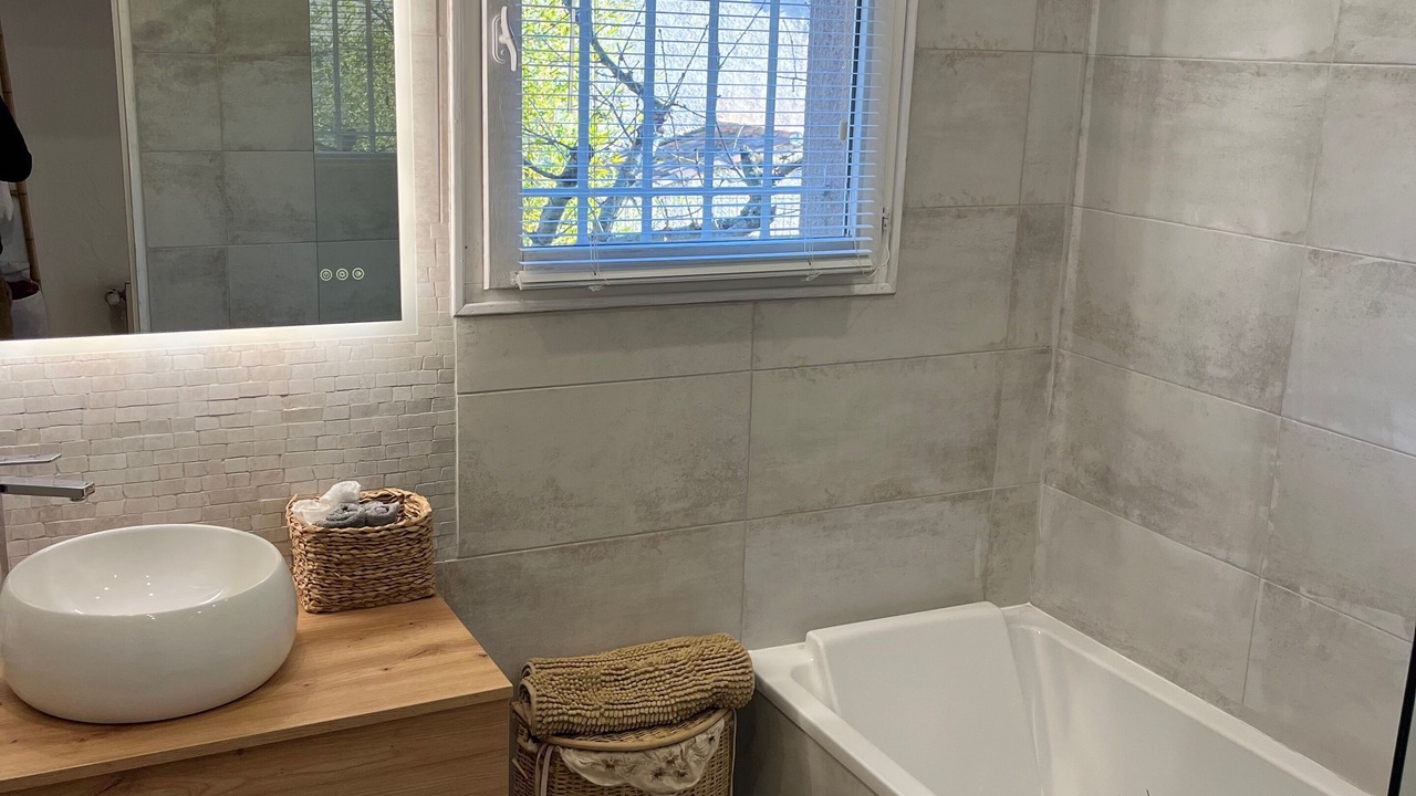 Photo of Bathroom in Les Esterets du Lac