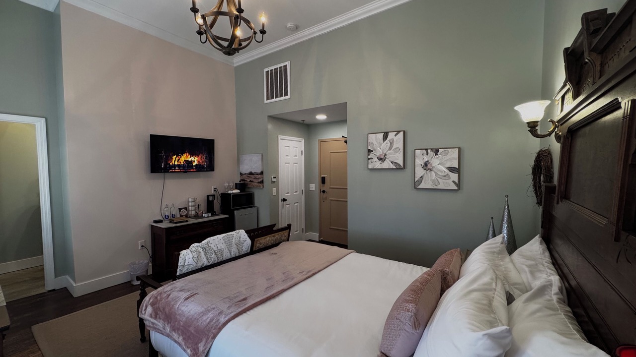 Photo of Bedroom in Jefferson City