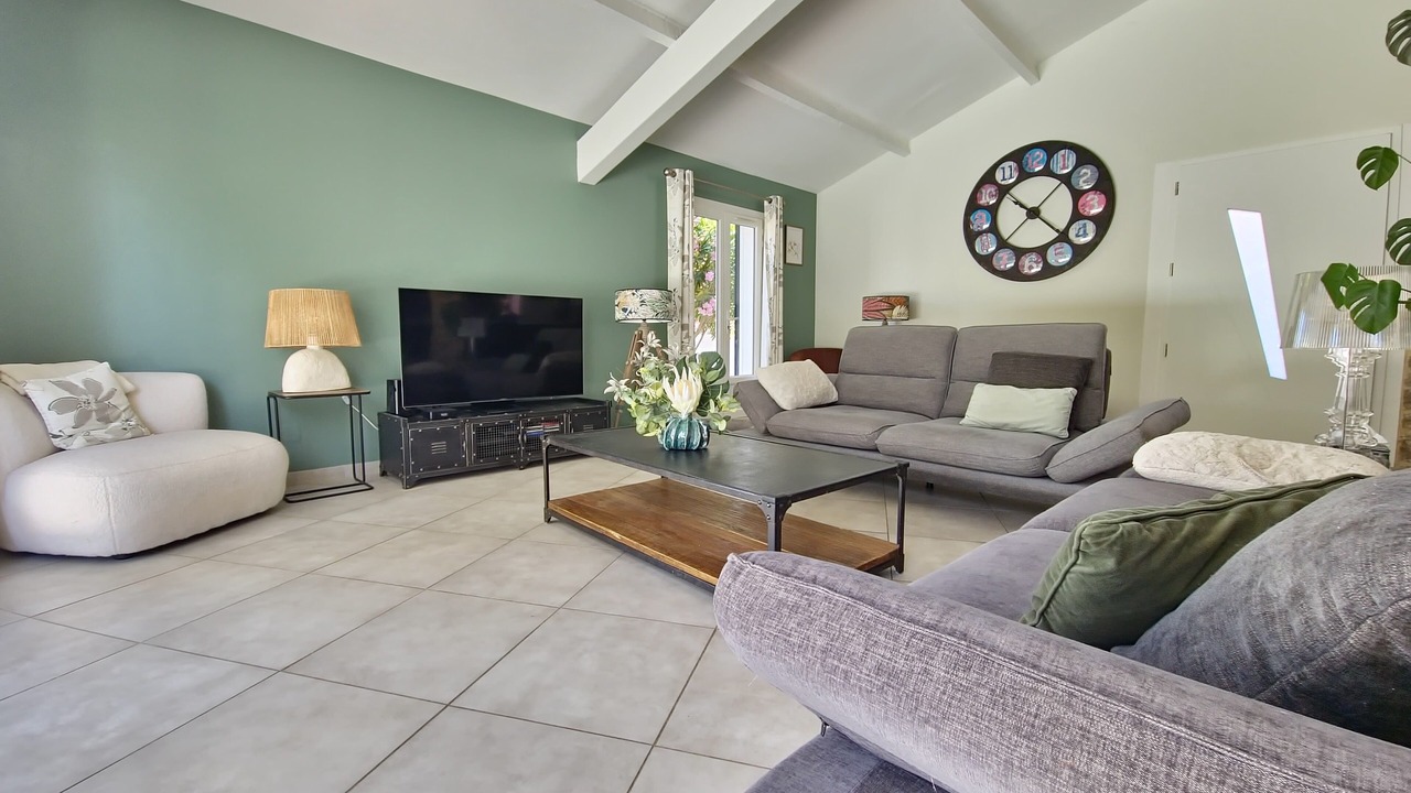 Photo of Livingroom in Sussargues