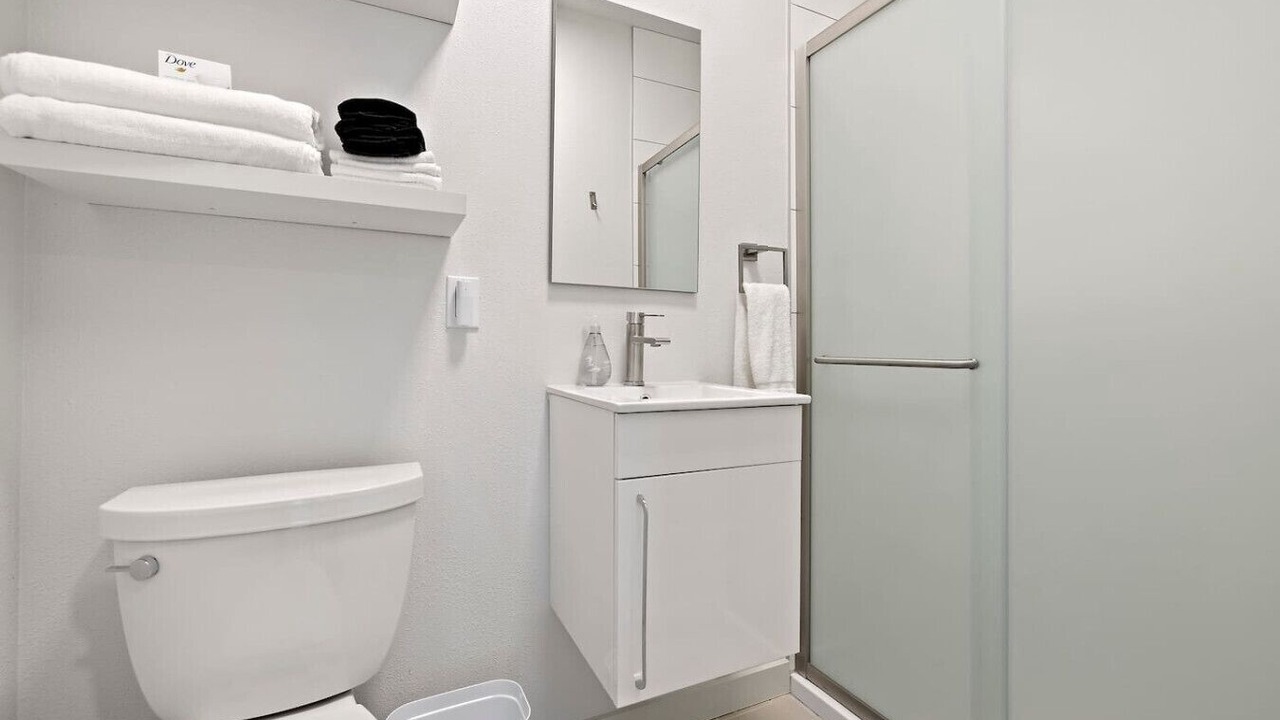 Photo of Bathroom in Dawson