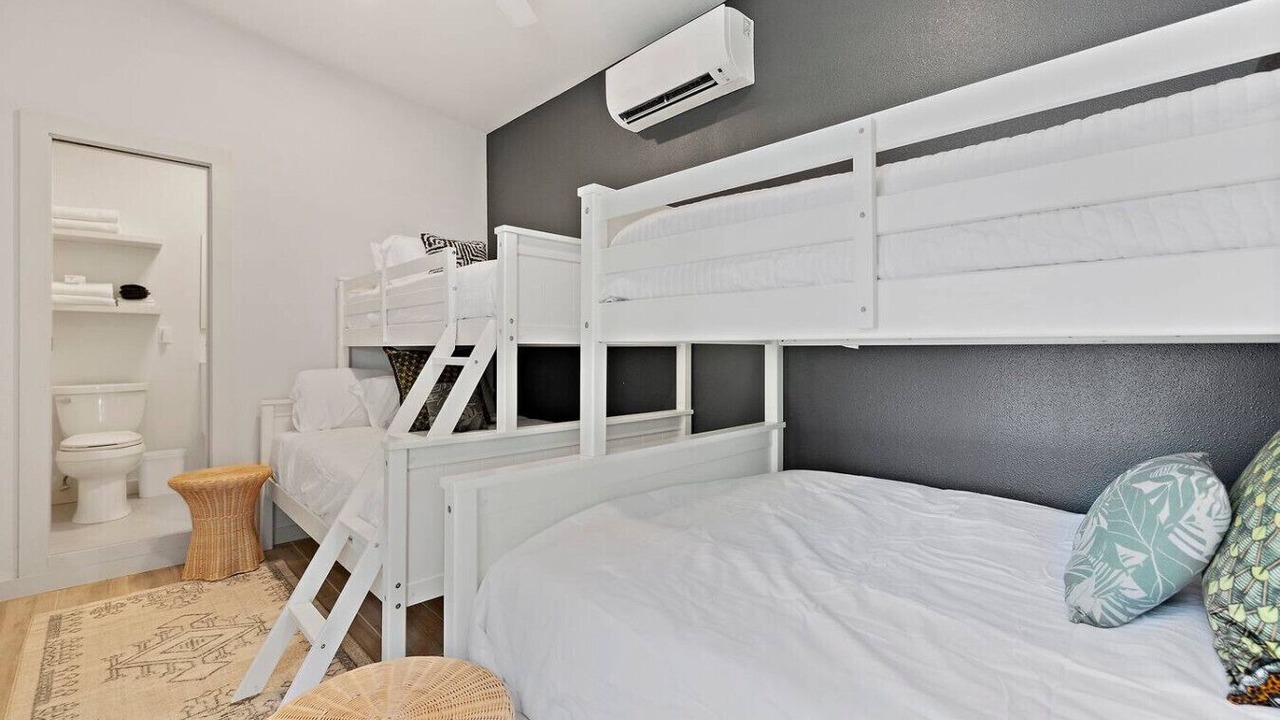 Photo of Bedroom in Dawson