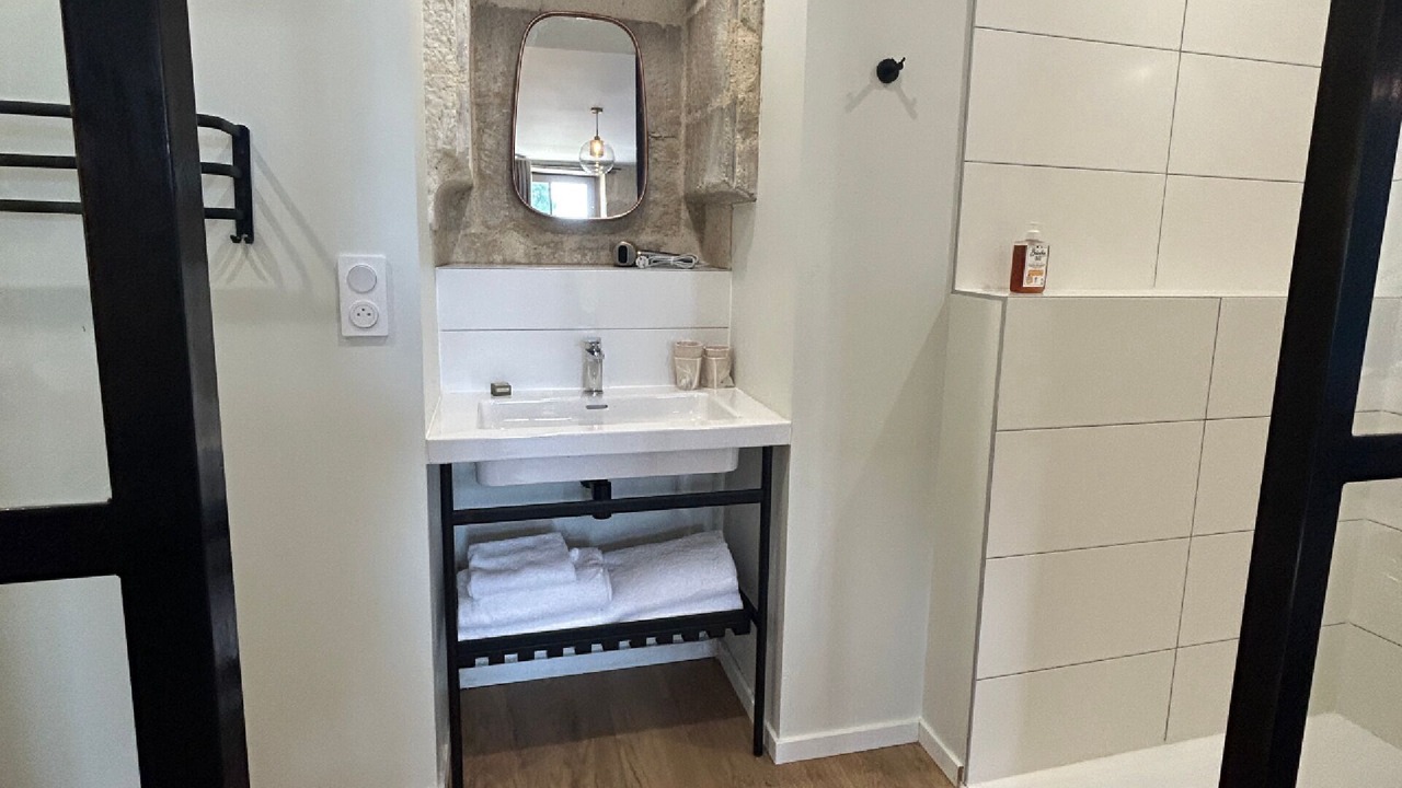 Photo of Bathroom in Candes-Saint-Martin
