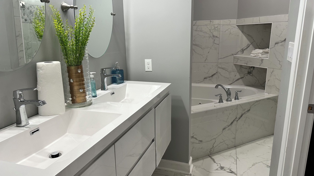 Photo of Bathroom in West Memphis
