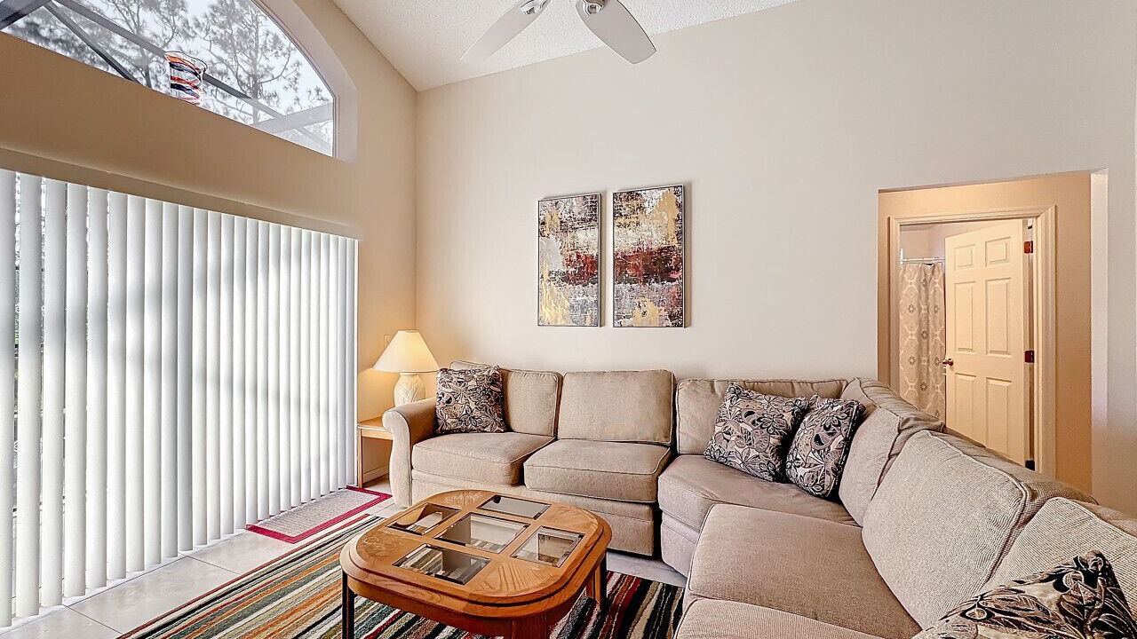 Photo of Livingroom in Haines City