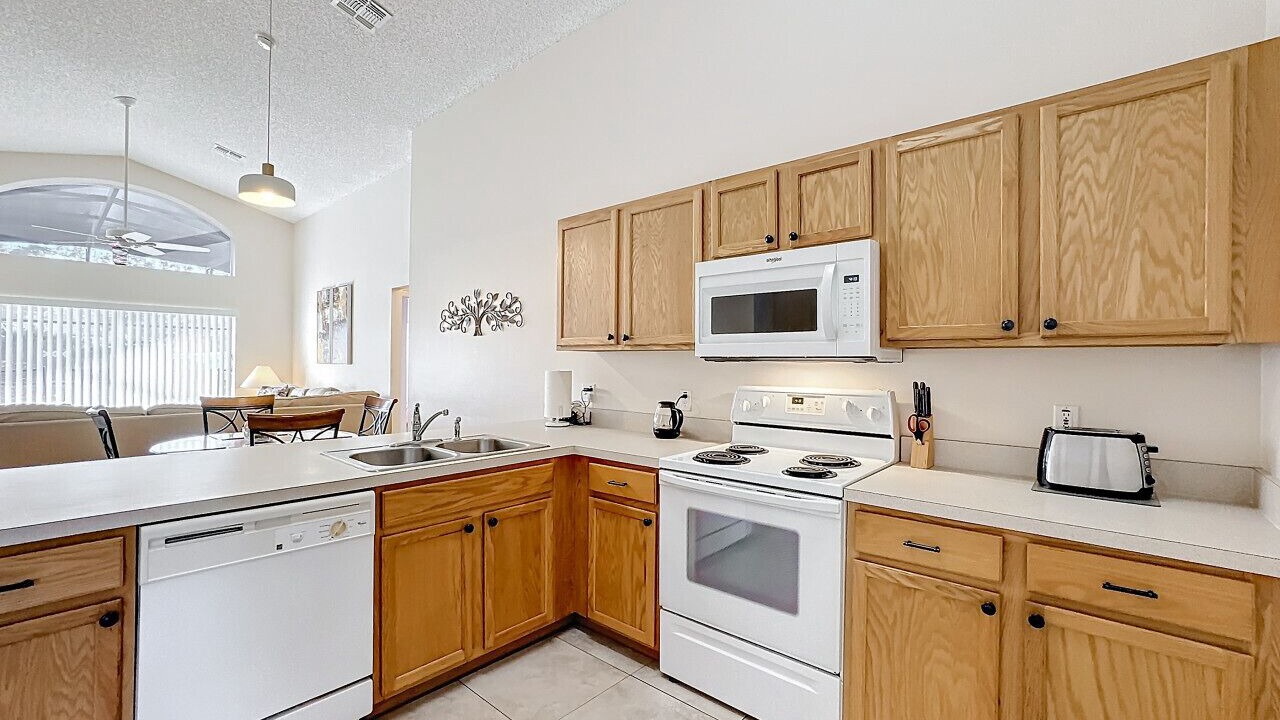 Photo of Kitchen in Haines City