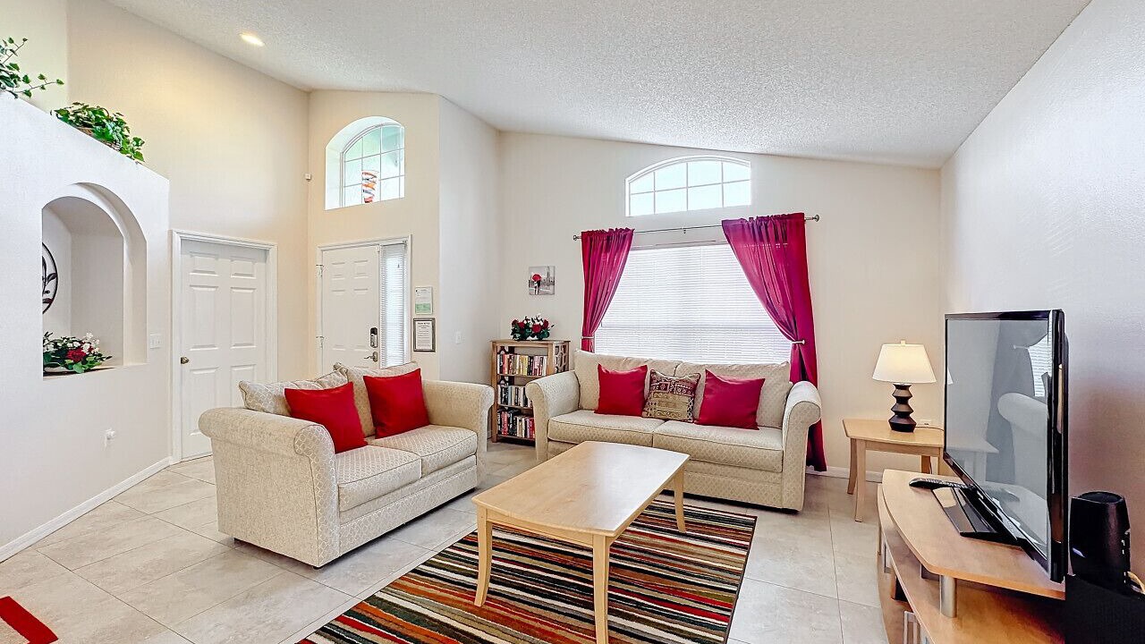Photo of Livingroom in Haines City
