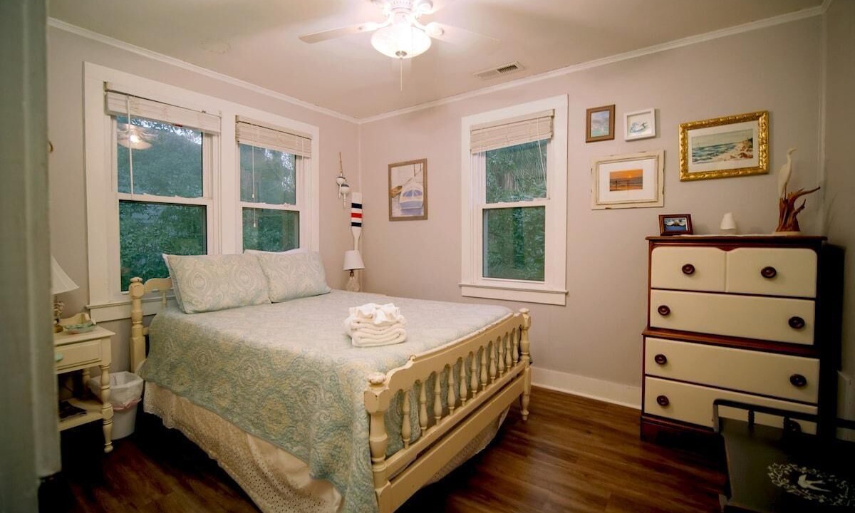 Photo of Bedroom in Folly Beach