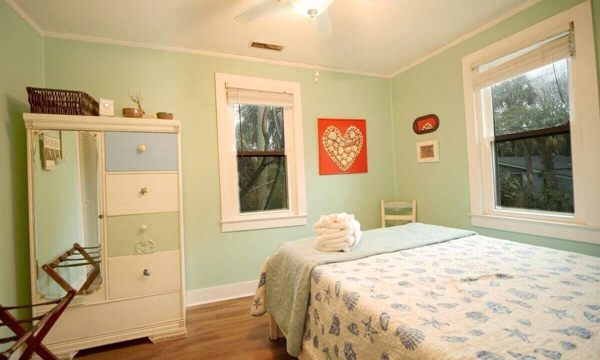 Photo of Bedroom in Folly Beach
