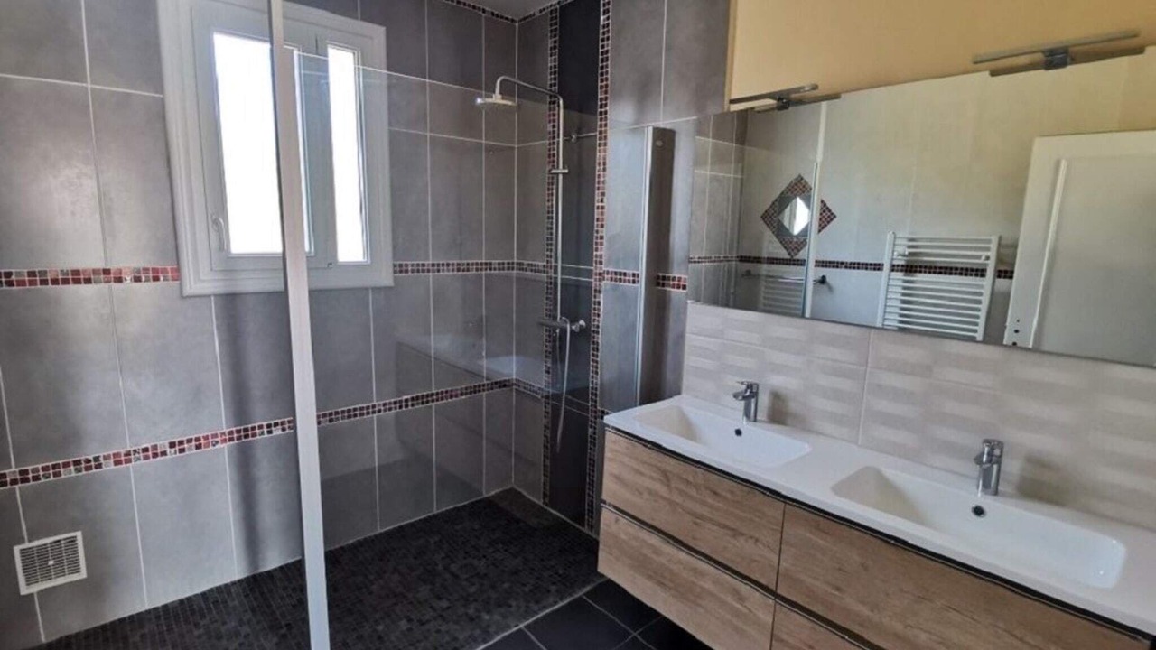 Photo of Bathroom in Bressuire