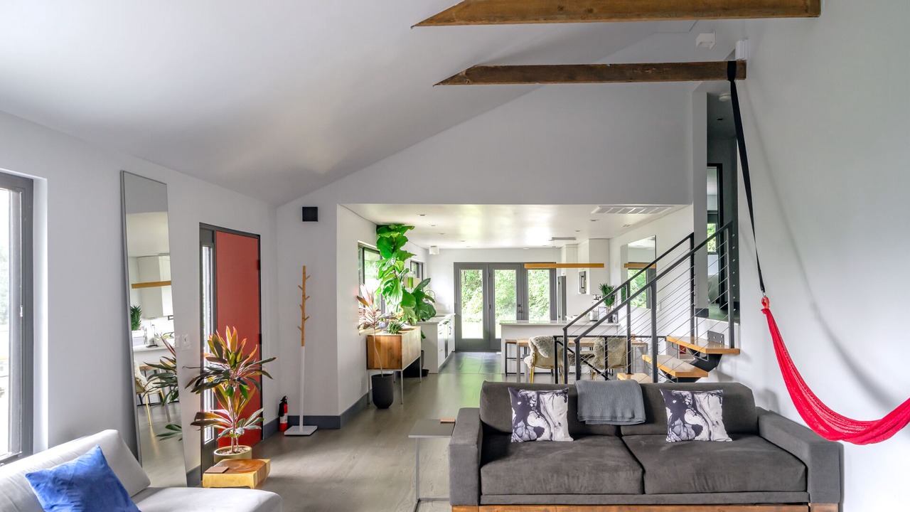 Photo of Livingroom in Middle Hope