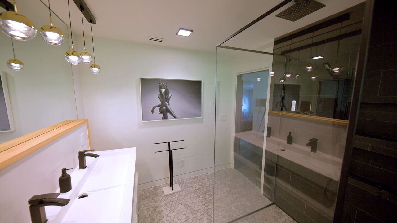 Photo of Bathroom in Middle Hope