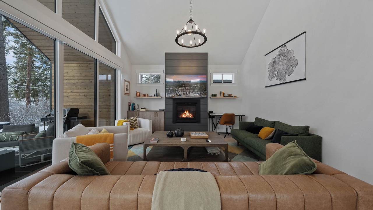 Photo of Livingroom in Roslyn