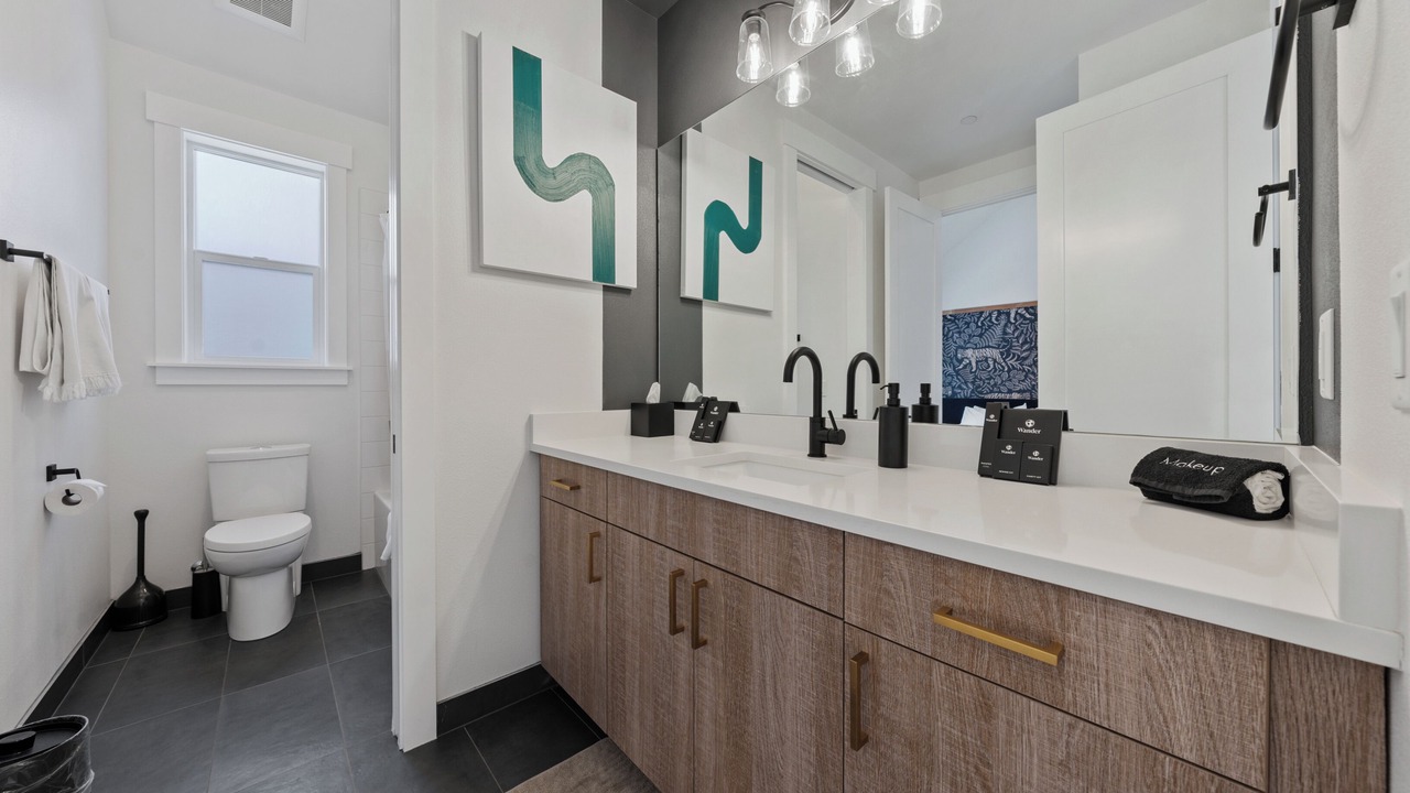 Photo of Bathroom in Roslyn