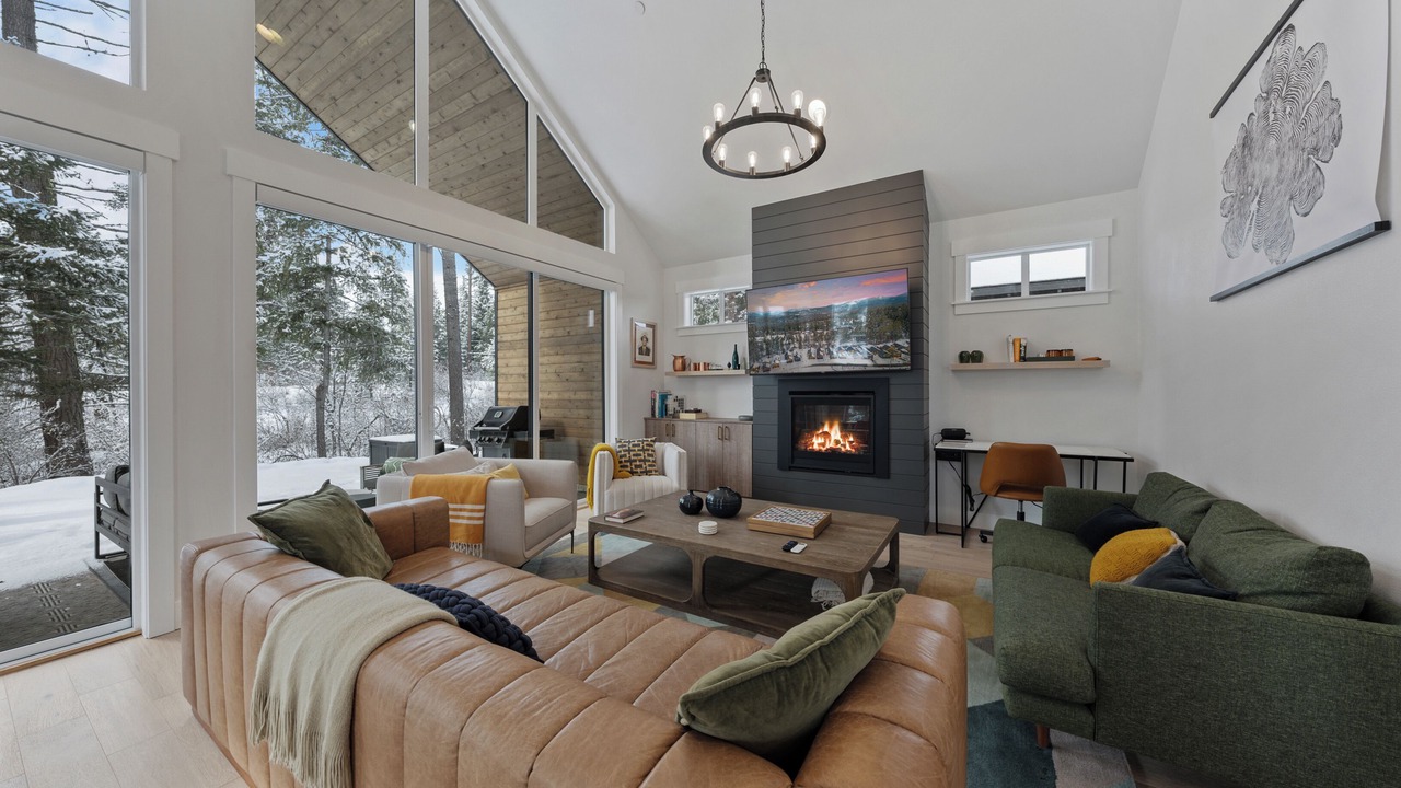 Photo of Livingroom in Roslyn