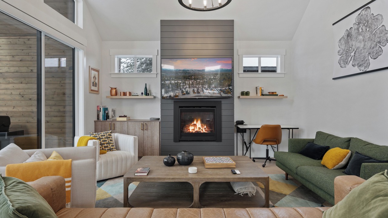 Photo of Livingroom in Roslyn