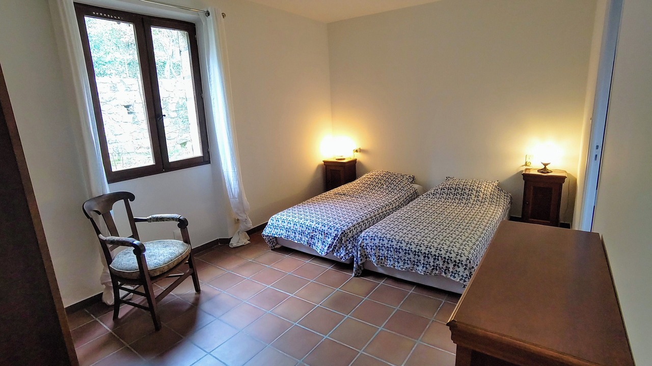 Photo of Bedroom in Banne