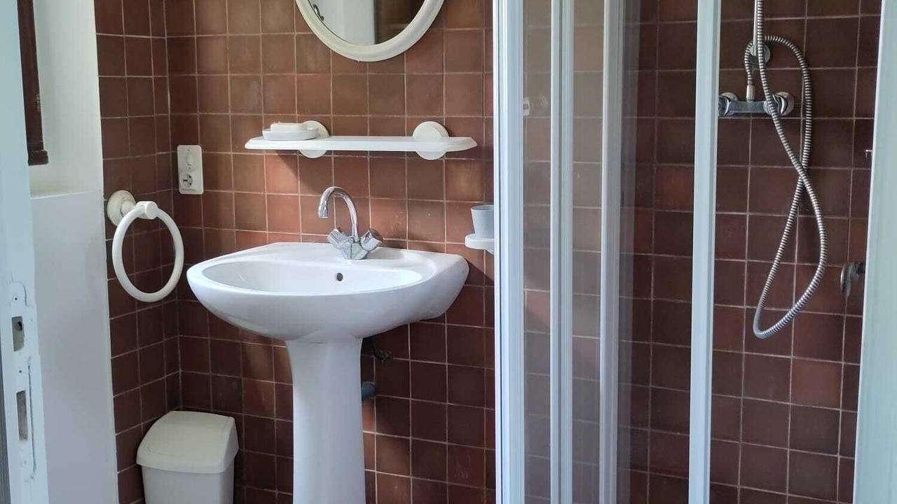 Photo of Bathroom in Banne
