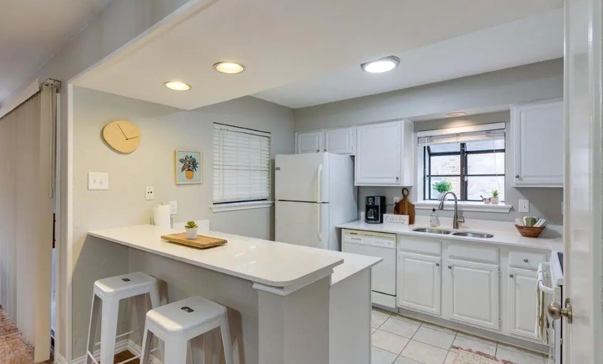 Photo of Kitchen in Far North Dallas