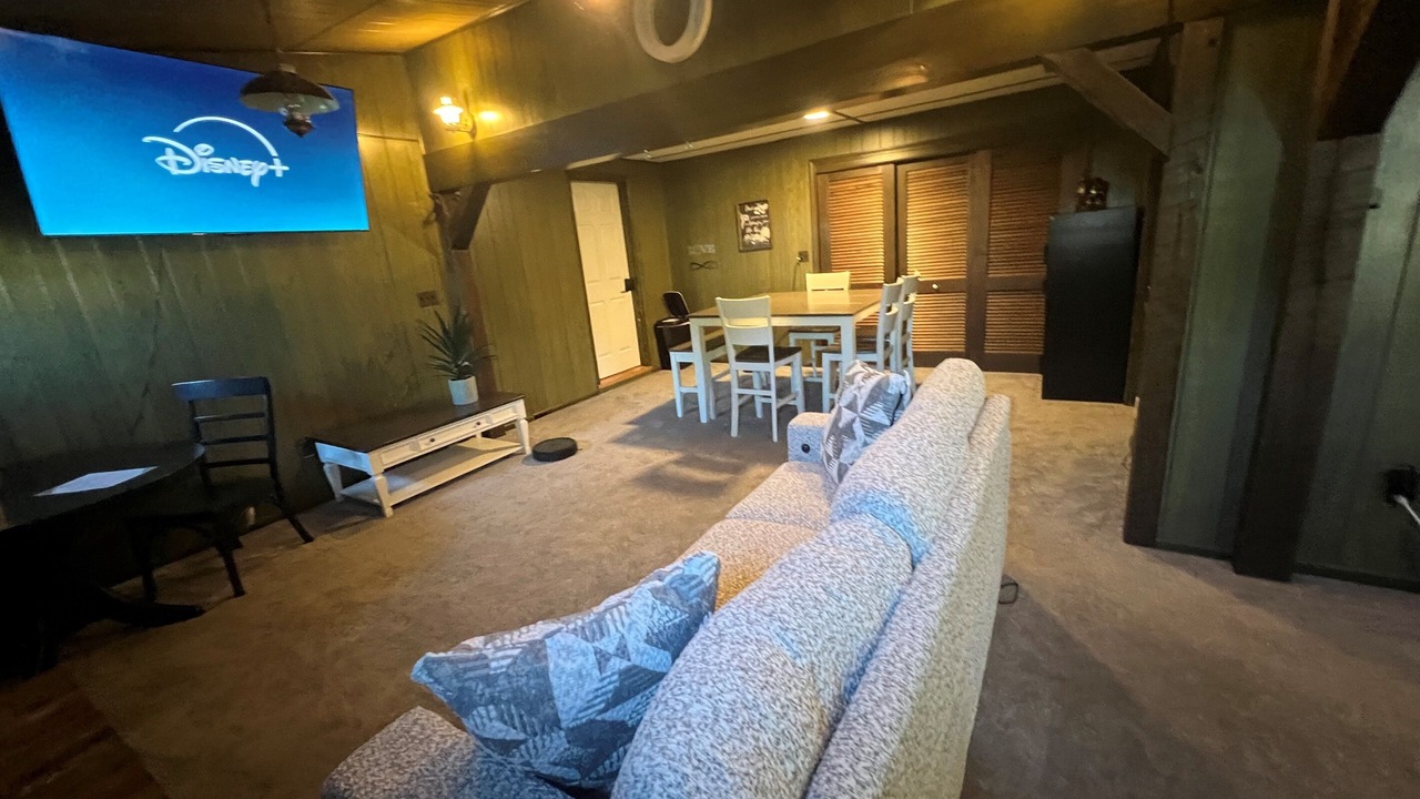 Photo of Livingroom in Erie